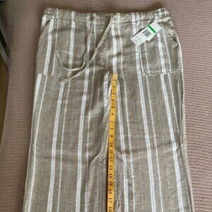 NWT Alexander Jordan Women's Khaki/Cream Stripe Pants: Large